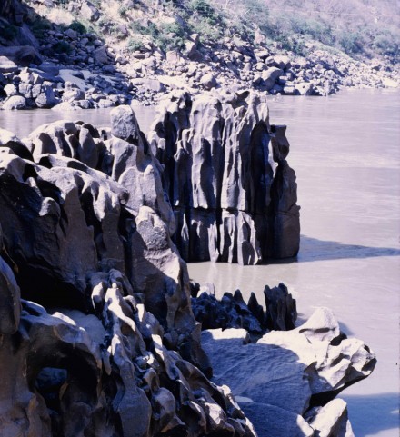 Figure 67 - Potholes in granite in the Zambezi River (Cahora Bassa Gorge Mozambique).